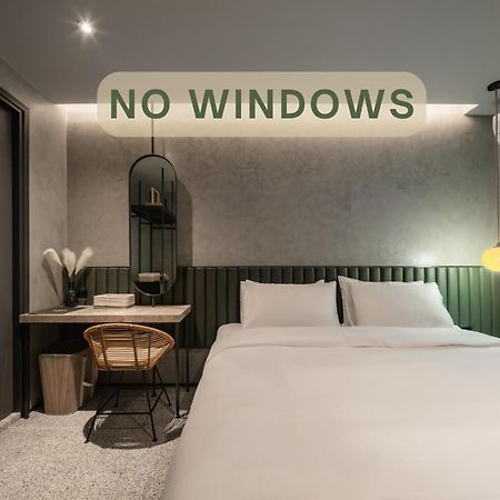 Goose Living Hotell Bangkok Eksteriør bilde
